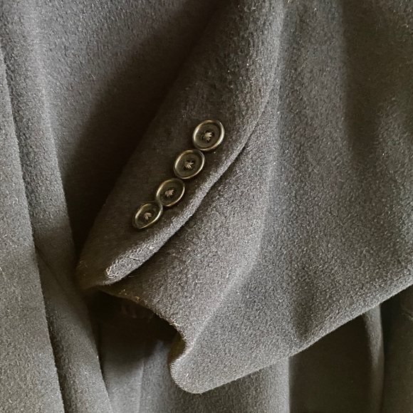 Brooks Brothers Elegant Black Trench Coat - Picture 6 of 6